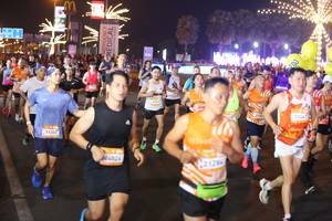 BIB: 21284, 24024, 77202, 722667, 200
                            <button type="button" onclick="openModal(23212472)" class="btn btn-primary btn-sm float-right btn-popup" data-toggle="modal" data-target=".modal-high-quality">
                        <i class="fas fa-shopping-cart"></i> Add to Cart
                    </button>
                                            <button type="button" onclick="isThisMe(23212472, true)" class="btn btn-success btn-sm float-right btn-popup btn-isme hidden" data-toggle="tooltip" data-placement="bottom" title="นี่คือรูปของคุณใช่ไหม คลิกที่นี่เพื่อเอาเข้าอัลบั้ม">
                        <i class="fas fa-plus"></i> Add to album
                    </button>
                    <button type="button" onclick="isThisMe(23212472, false)" class="btn btn-warning btn-sm float-right btn-popup btn-isnotme hidden">
                        <i class="fas fa-ban"></i> Remove from album
                    </button>